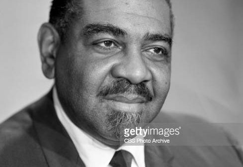 NEW YORK - 5 DE FEVEREIRO: Retrato de Tyree Glenn, jogador de trombone. Ele é apresentado no Jack Sterling Show da Rádio WCBS. 5 de fevereiro de 1963. Nova York, NY. (Foto da CBS via Getty Images)