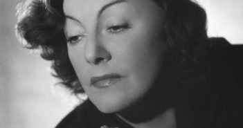 Gaby Morlay, atriz de teatro e cinema. (Crédito da fotografia: Cortesia Studio Harcourt Gaby Morlay, 1943 / REPRODUÇÃO / DIREITOS RESERVADOS)