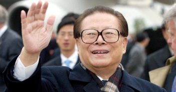 Jiang Zemim deixou o cargo de presidente em 2003. (Imagem: Scott Olson/Pool via REUTERS)