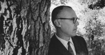 Walter Harding (Crédito da fotografia: Cortesia Fraser Hall Library News and Events/REPRODUÇÃO/ DIREITOS RESERVADOS)