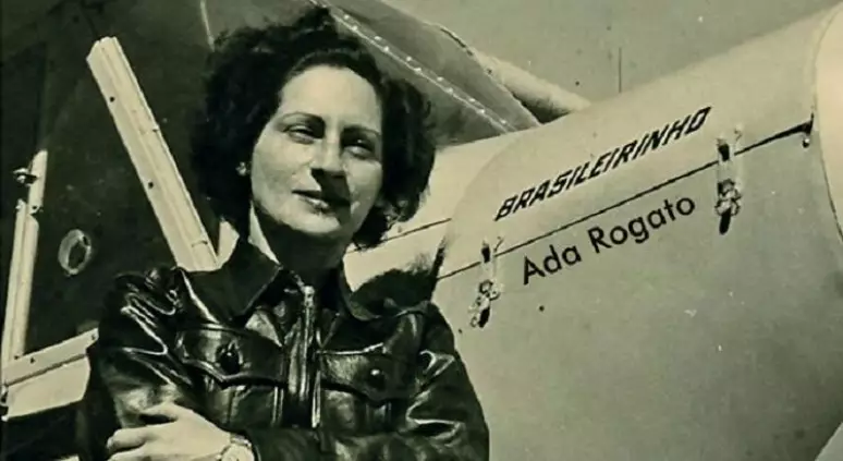História: o primeiro voo agrícola feminino no Brasil Feito da aviadora Ada Rogato no interior paulista, em fevereiro de 1948, ocorreu apenas seis meses depois do nascimento da aviação agrícola brasileira (Foto: Climatempo)