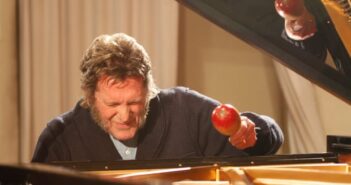 (Fotografia de Keith Tippett em 2012)