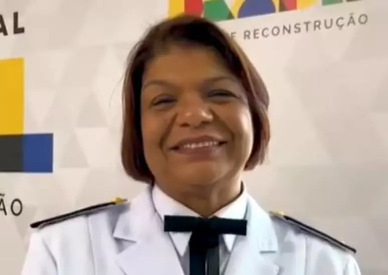 Maria Cecilia Barbosa é a primeira mulher negra oficial-general da Marinha. (Foto: Reprodução/Twitter)