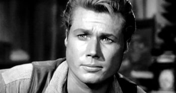 John Smith; astro de 'Laramie' e 'Cimarron City'. (Crédito da fotografia: Cortesia © Copyright Cinefania / REPRODUÇÃO/ DIREITOS RESERVADOS)