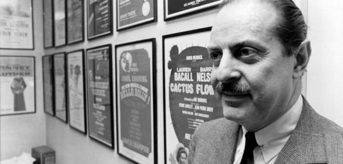 David Merrick, lendário produtor da Broadway. (Crédito da fotografia: Cortesia © Copyright / AP/ As coleções do arquivo NYPR | WNYC/ REPRODUÇÃO/ DIREITOS RESERVADOS)
