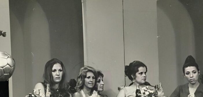 A rádio é lembrada até hoje como um importante avanço das mulheres no esporte — Foto: MUSEU DO FUTEBOL