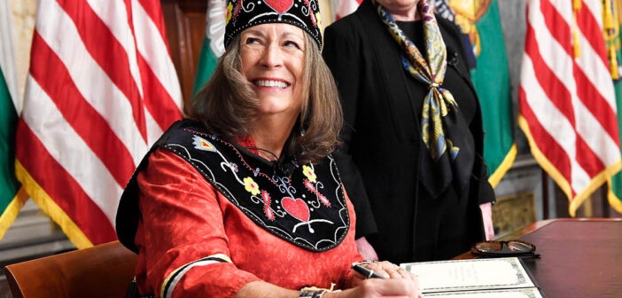 Marilynn “Lynn” Malerba é chefe da tribo Mohegan