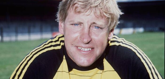 O ex-goleiro do Ajax e do Orange Piet Schrijvers