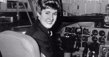 “Quer dizer, o avião não sabe se você é homem ou mulher”, brincou Emily Howell Warner certa vez. (Museu Nacional do Ar e do Espaço Smithsonian)