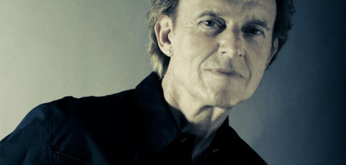 Cantor e músico Gary Wright, parceiro de George Harrison. (© Divulgação/Larkio Music)