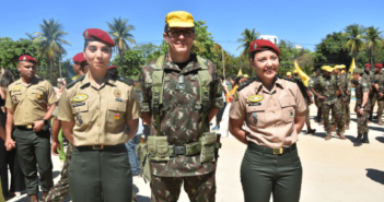 as Tenentes Giovana Abrão Santos e Kimberly Galdino Afonso Ferreira Castilho tornaram-se as primeiras oficiais femininas a completar com sucesso o Curso DOMPSA.