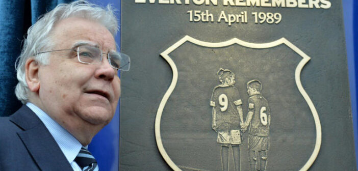 Presidente do Everton, Bill Kenwright. © PAUL ELLIS