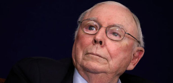 Charles Munger, vice-presidente da Berkshire Hathaway, em Los Angeles, EUA 15/02/2017 REUTERS/Lucy Nicholson © Thomson Reuters