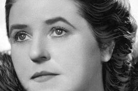 Lotte Lehmann; Especialista em Diva e músicas (Crédito da fotografia: Cortesia © Copyright Hollywood Star Walk - Los Angeles Times/Debellis Studios/ REPRODUÇÃO/ TODOS OS DIREITOS RESERVADOS)