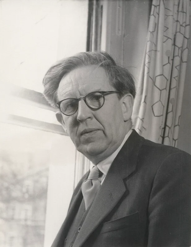 John Desmond Bernal, foi um cientista que ajudou a criar os fundamentos da biologia molecular. J. D. Bernal, cerca 1970. (Crédito da fotografia: Cortesia © Copyright National Portrait Gallery London (Henry Grant) / REPRODUÇÃO/ TODOS OS DIREITOS RESERVADOS)