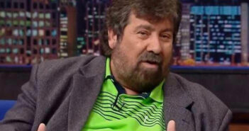 Roberto Manzoni, diretor de televisão conhecido como o ‘Magrão’ (Crédito da foto: Reprodução/YouTube/TheNoite© Fornecido por Estadão)