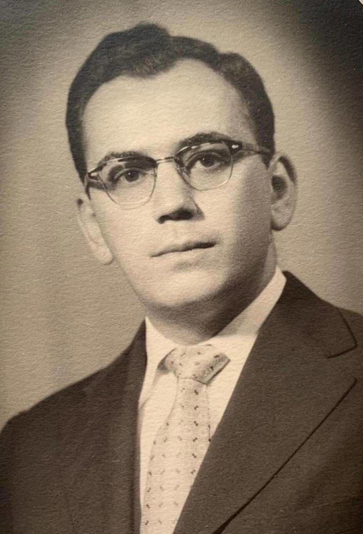 Antônio Vieira Mendonça foi considerado uma referência no estudo da língua e da cultura clássica no Brasil. Foto: Arquivo pessoal © Fornecido por Estadão