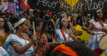 Movimentos sociais se reúnem em ato pelo Dia da Consciência Negra; grupo populacional inclui pardos e pretos Foto: Taba Benedicto/Estadão © Fornecido por Estadão
