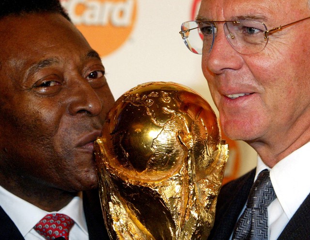 Pelé e Beckenbauer — Foto: REUTERS/Tobias Schwarz