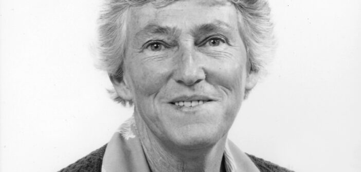 Joan Wiffen, paleontóloga mais conhecida da Nova Zelândia. (Direitos: Lloyd Homer, GNS Science/ Centro de Aprendizagem Científica)