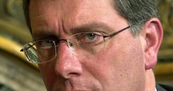 Andrea Pininfarina em foto de 2005 (Foto: AP)