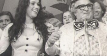 Rosely Dinamite foi assistente de palco dos programas do Chacrinha — Foto: Arquivo pessoal