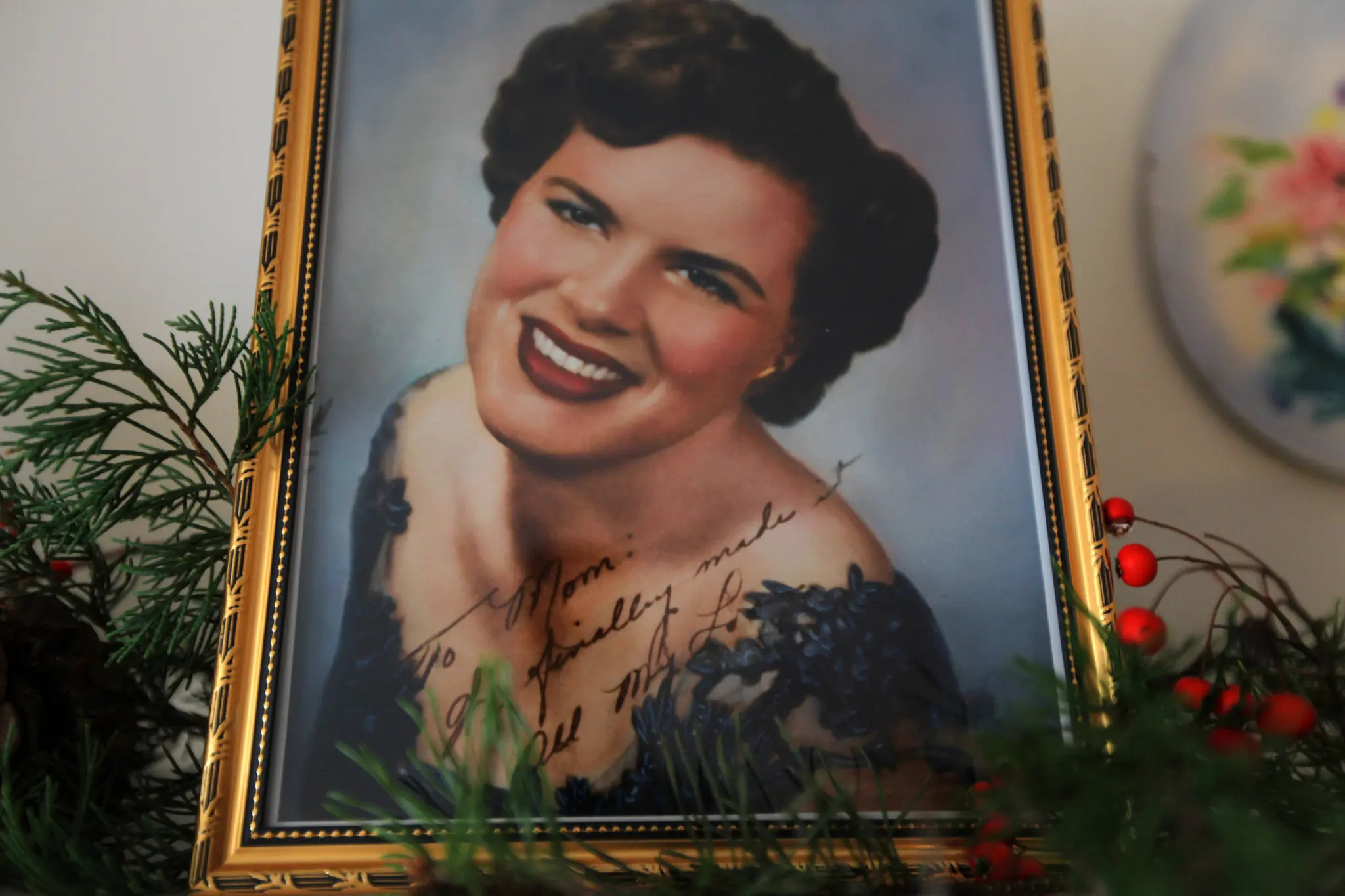 Patsy Cline morreu em um acidente de avião aos 30 anos, apenas seis anos depois de vencer um programa de talentos na TV em 1957. (Crédito da fotografia: Nicole Bengiveno/The New York Times)