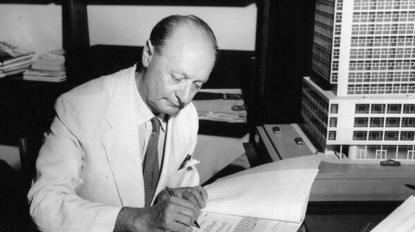 O arquiteto Lucjan Korngold, em retrato de origem desconhecida — Foto: ArquivoArq/Reprodução