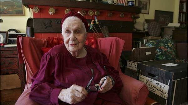 Edith Evans AsburyCrédito...Ruth Fremson/The New York Times