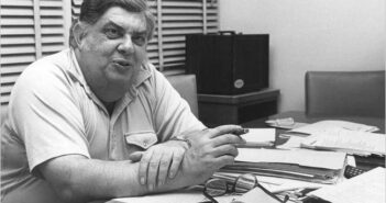 O trabalho de Geoffrey Burbidge em astronomia mudou o campo.Crédito...Universidade da Califórnia, San Diego