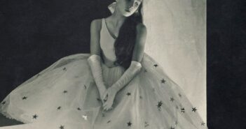 A bailarina Tamara Toumanova aos 13 anos, no balé “Cotillon” (1932) de George Balanchine.Crédito...Arquivo Condé Nast/Corbis