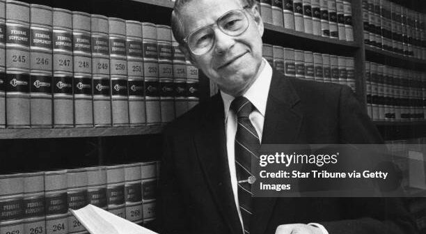 O ex-governador de Minnesota, Orville Freeman, é mostrado em um retrato tirado pelo fotógrafo Charles Bjorgen do Minneapolis Star and Tribune. Foto de arquivo de 29/03/1985. (Foto de CHARLES BJORGEN/Star Tribune via Getty Images)