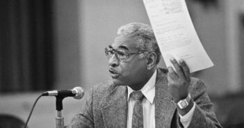 William C. Thompson em 1980, ano em que foi nomeado juiz de apelação em Nova York. Anteriormente, ele havia sido presidente da organização do Partido Democrata do Brooklyn.Crédito...William E. Sauro/The New York Times