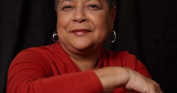 Michelle Materre, uma das primeiras defensoras de obras independentes lançadas por cineastas negras, em uma foto sem data.Crédito...via Família Materna