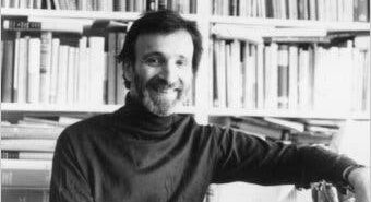 Autodidata e autoconfiante: Ben Sonnenberg em 1991, ano em que seu livro de memórias, “Lost Property”, foi publicado. (Crédito da fotografia: cortesia GILBERT FLETCHER/SUMMIT BOOKS)