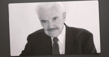 Jack Betts Cortesia de Sharon Graphics