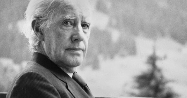 Retrato informal do artista Sidney Nolan. (Crédito da fotografia: Cortesia © Copyright All Rights Reserved/ Managed/ Direitos autorais: Divulgação/Australian War Memorial ®/ REPRODUÇÃO/ TODOS OS DIREITOS RESERVADOS)