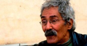 Ibrahim Aslan, foi um dos mais famosos escritores e romancistas do Egito, era mais conhecido por seus romances “Bohayrat Al-Massa” (O Lago da Noite) e “Malek Alhazaeen” (Malek Triste), que foi adaptado para o cinema no famoso filme “KitKat”, uma joia do cinema egípcio na década de 1990