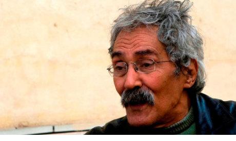 Ibrahim Aslan, foi um dos mais famosos escritores e romancistas do Egito, era mais conhecido por seus romances “Bohayrat Al-Massa” (O Lago da Noite) e “Malek Alhazaeen” (Malek Triste), que foi adaptado para o cinema no famoso filme “KitKat”, uma joia do cinema egípcio na década de 1990