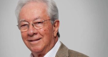 Antônio Novaes foi referência no ensino sobre transporte e gestão de suprimentos. (UFSC/FEESC)