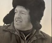 John Caldwell, foi ex-atleta olímpico, treinador pioneiro e autor amplamente considerado o pai fundador do esqui cross-country nos EUA, representou os americanos nos Jogos Olímpicos de Inverno de 1952