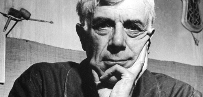 Georges Braque, foi um dos mais importantes pintores e decoradores da França moderna, esteve na vanguarda de dois movimentos, o Fauvismo e o Cubismo, entre suas pinturas mais famosas estão “O Violão”, de 1908, “Banhistas na Praia”, de 30, “O Casal”, de 37, e “Bilhar”, pintada em 45