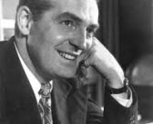 Fred Waring, foi um dos últimos grandes maestros da era das Big Bands e inventor do Waring Blendor, consolidado no cenário musical americano, apresentou seu show “Pleasure Time with Victory Tunes” em uma transmissão nacional durante um baile de aniversário para o presidente Roosevelt em 1943