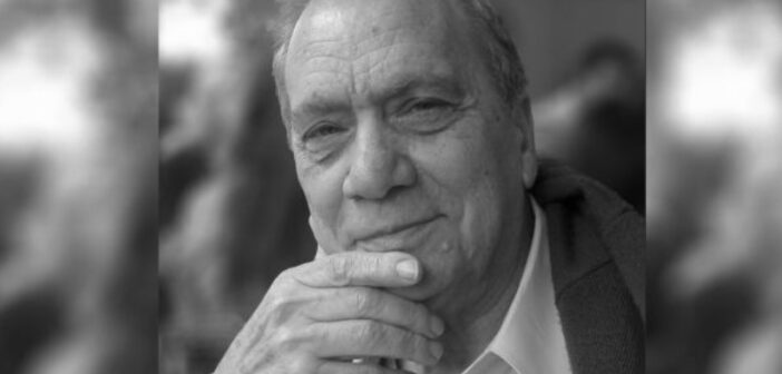 Julio Roberto Katinsky, foi arquiteto e urbanista, designer e professor emérito, sua produção arquitetônica inclui trabalhos de relevância nacional e internacional, como a colaboração no Pavilhão do Brasil na Expo 70, em Osaka, no Japão, coordenado por Paulo Mendes da Rocha; a Central Telefônica de Campos do Jordão, desenvolvida ao lado de Ruy Ohtake; e o Teatro Municipal Brás Cubas, em Santos, projetado com Oswaldo Corrêa Gonçalves e Abrahão Sanovicz
